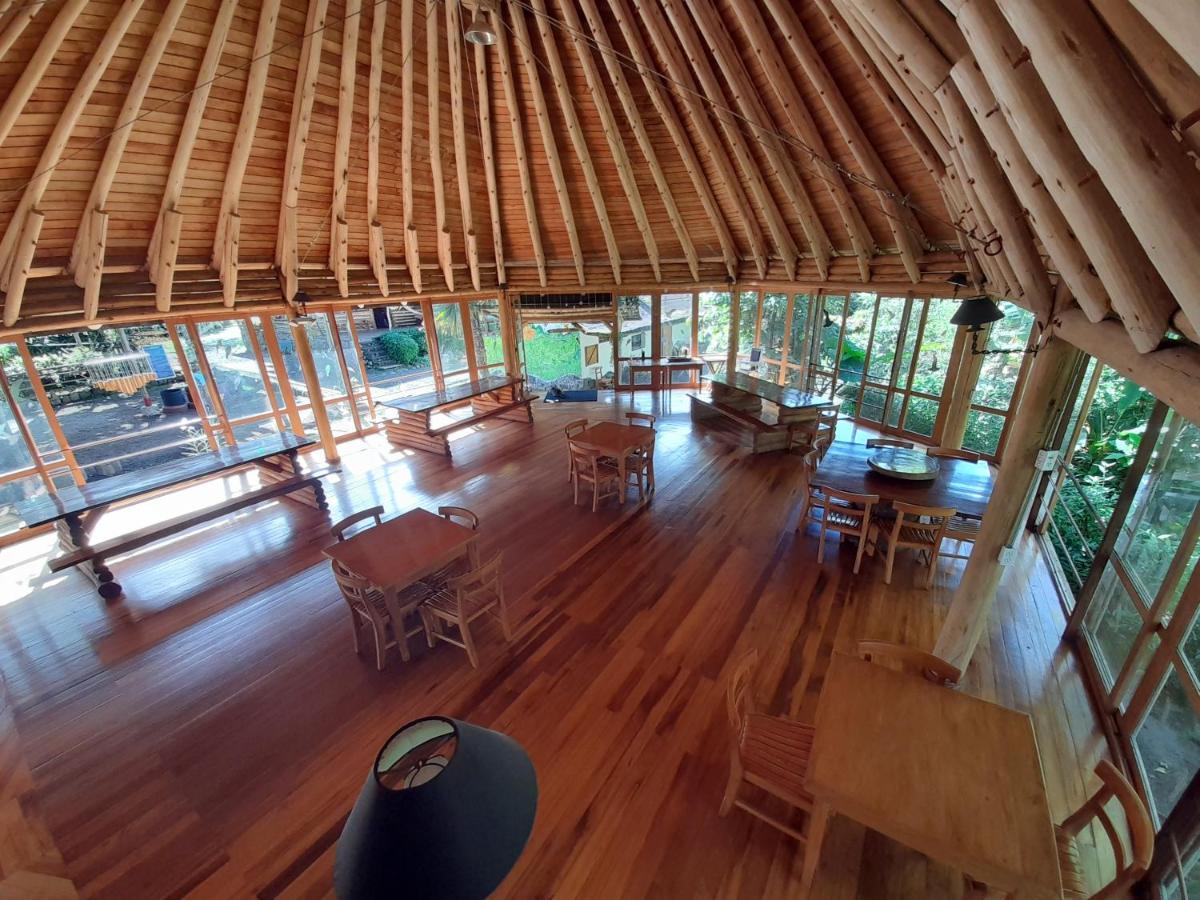 Hosteria La Roulotte - Mindo Bagian luar foto