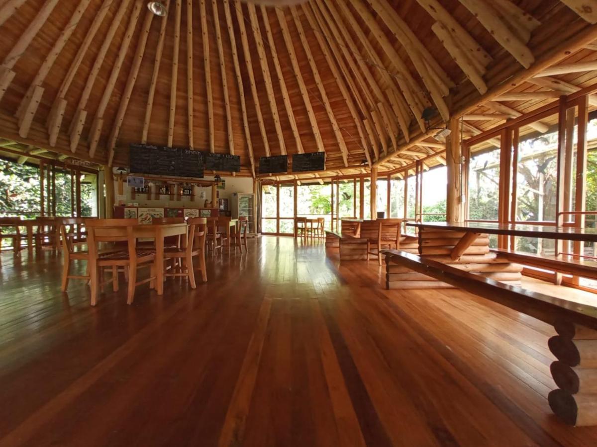 Hosteria La Roulotte - Mindo Bagian luar foto