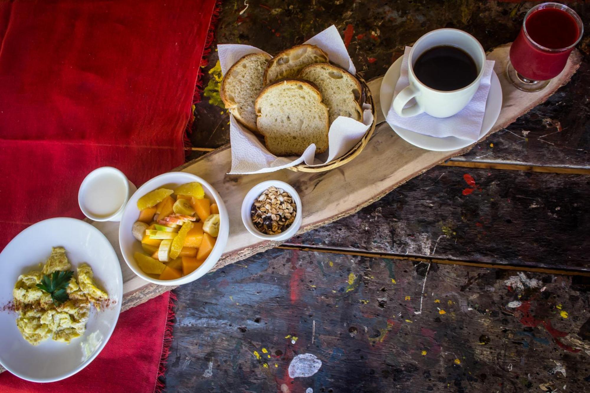 Hosteria La Roulotte - Mindo Bagian luar foto