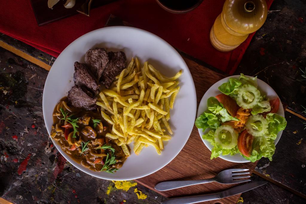 Hosteria La Roulotte - Mindo Bagian luar foto