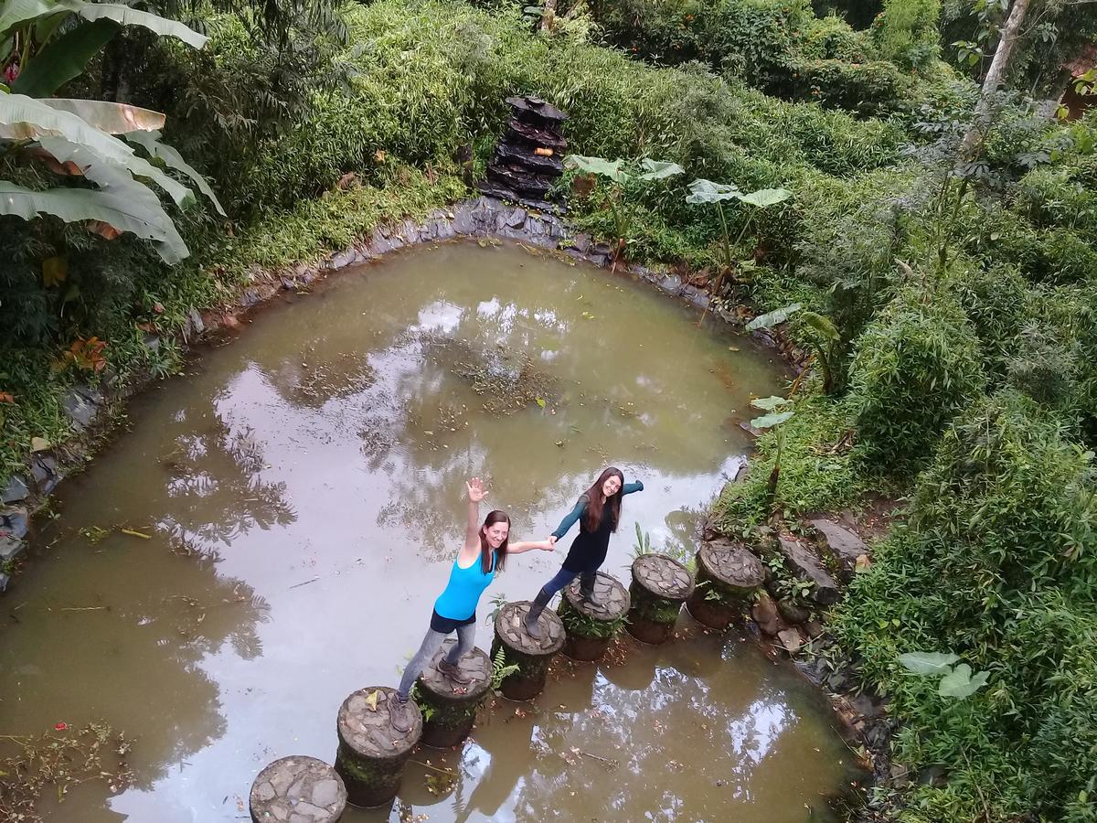 Hosteria La Roulotte - Mindo Bagian luar foto