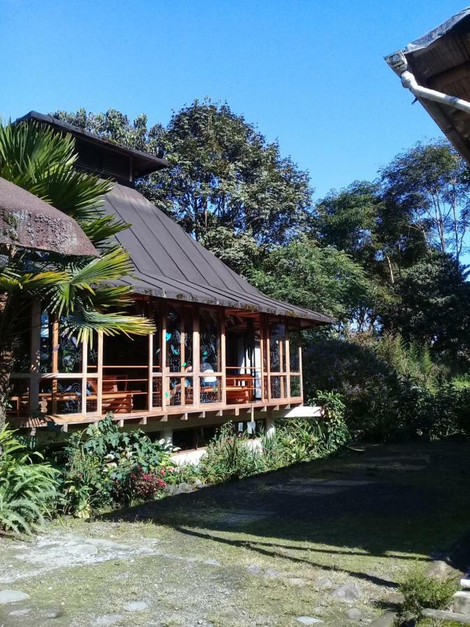 Hosteria La Roulotte - Mindo Bagian luar foto